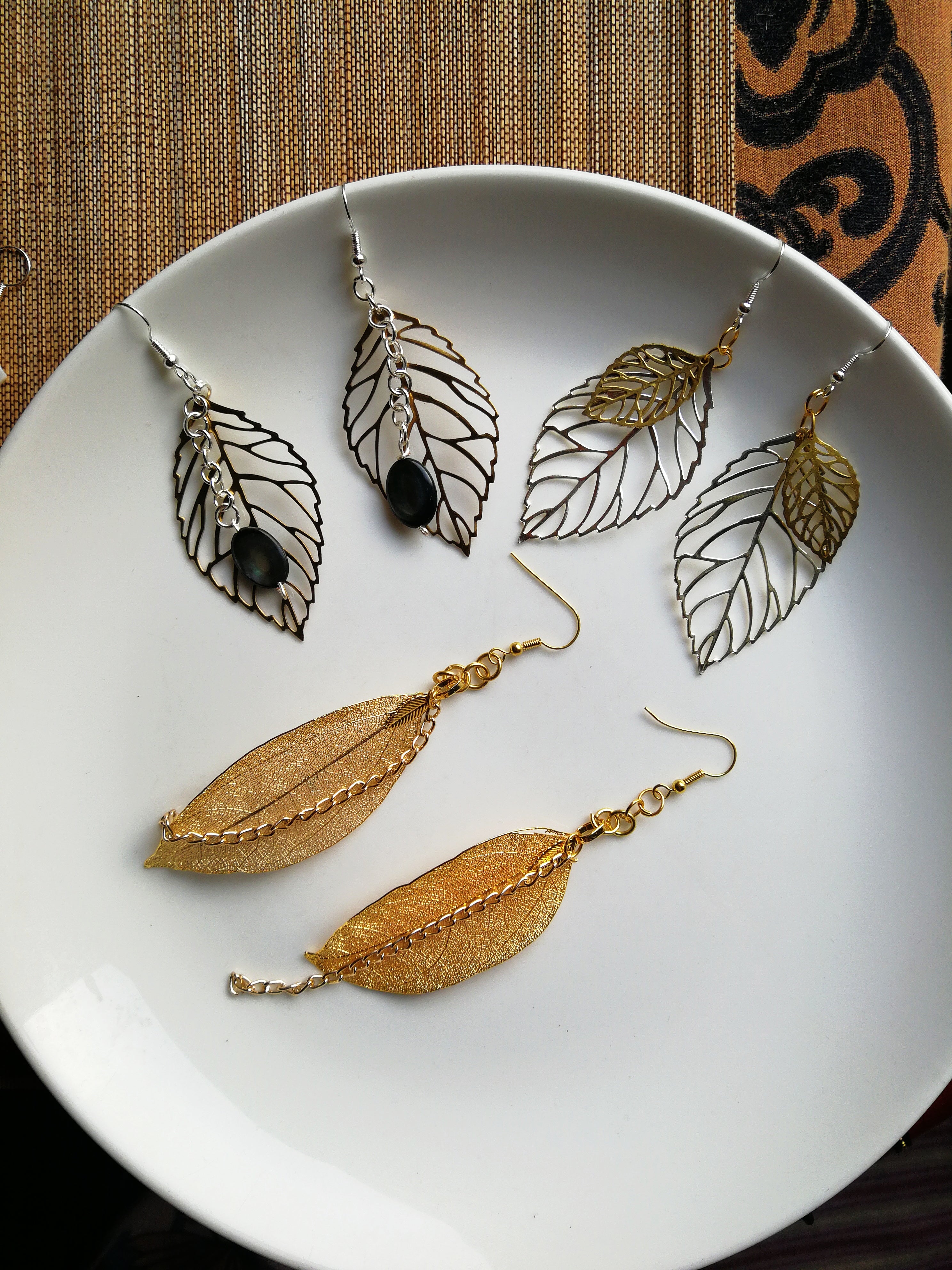 leaves earrings, small paired