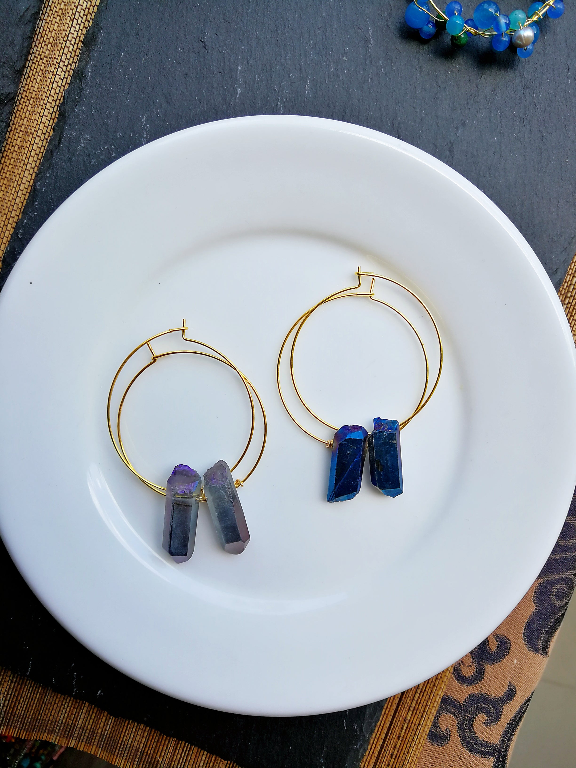 Loops and stones earrings