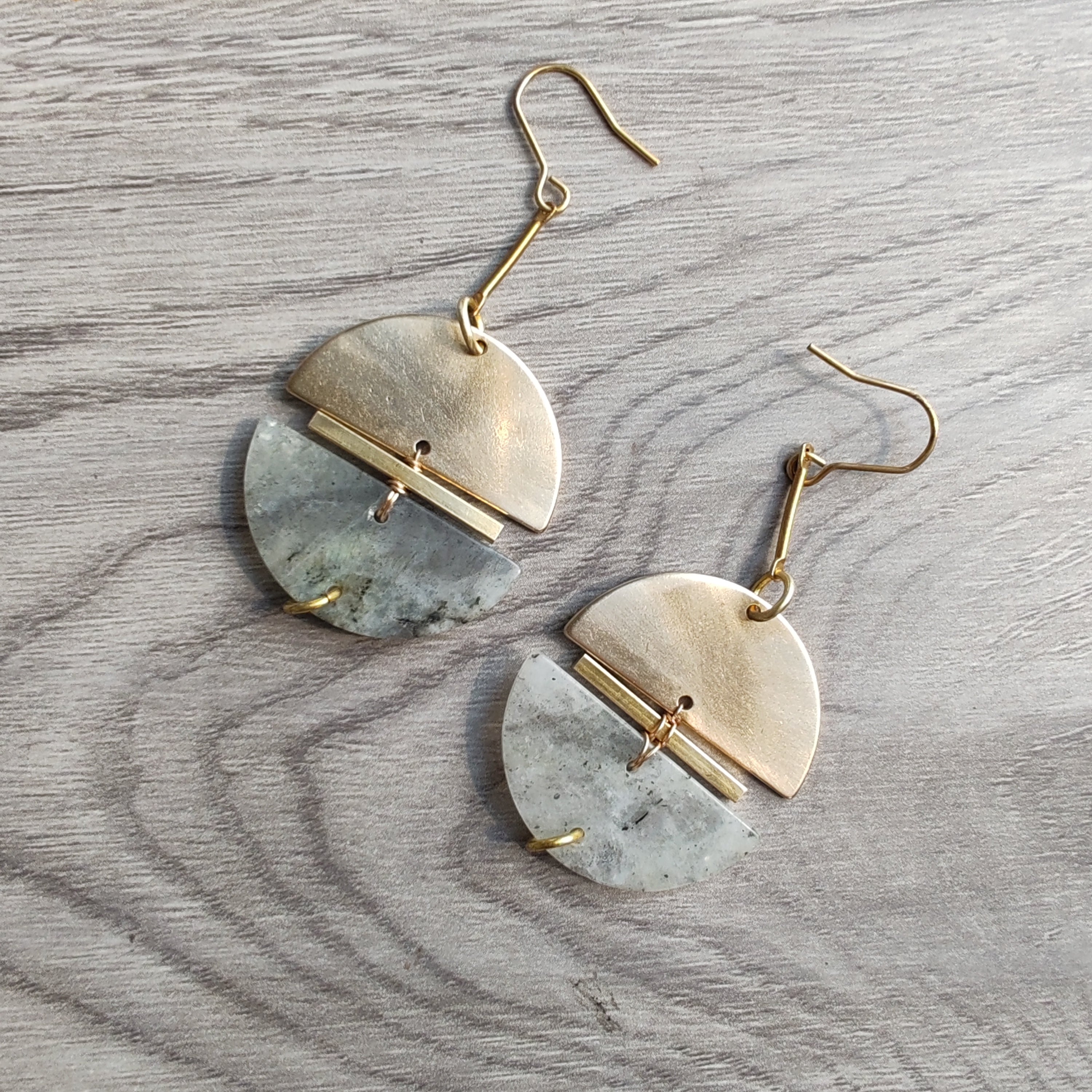 Yin-Yang Moon earrings stone and Brass