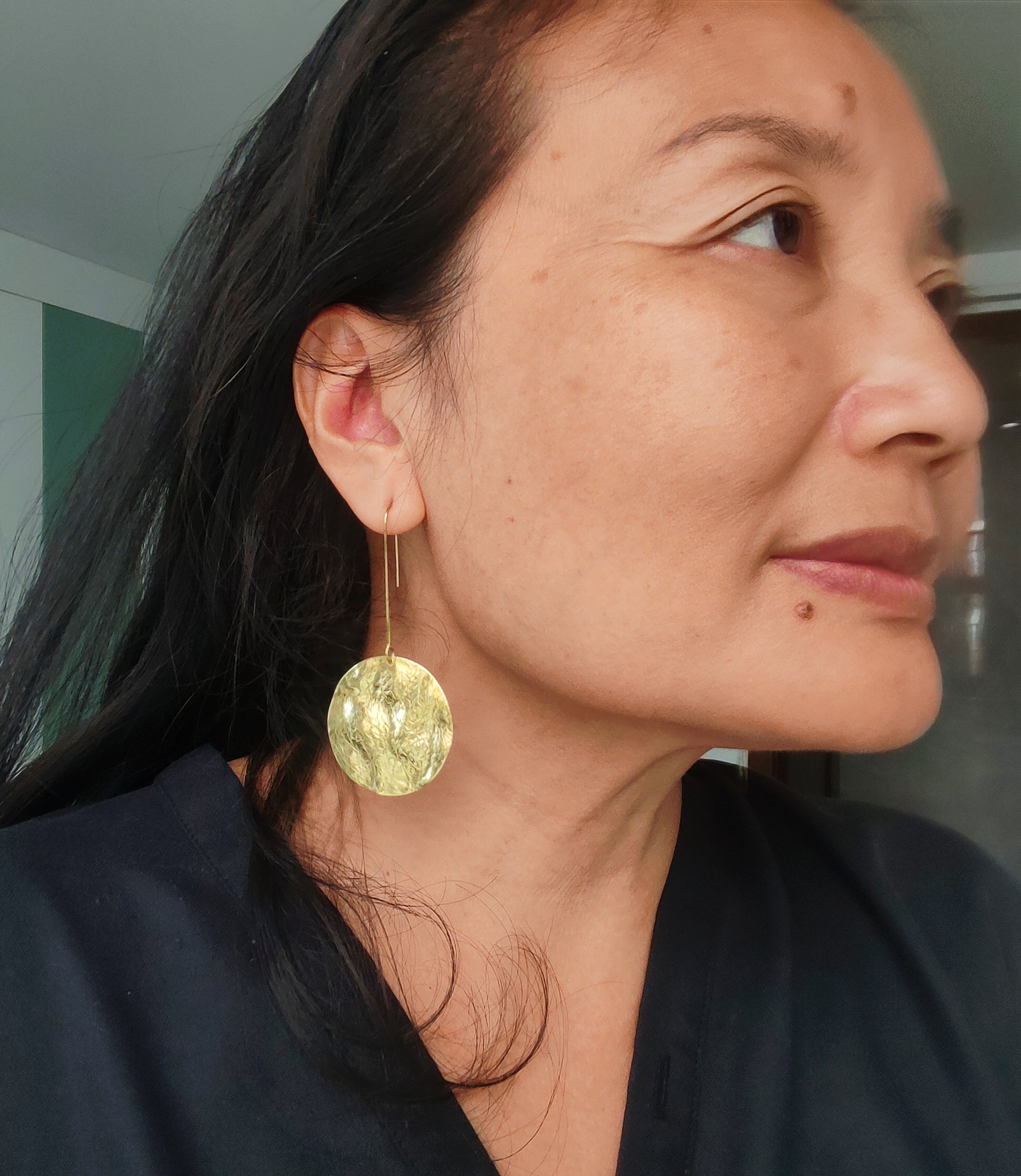 embossing brass disk earrings