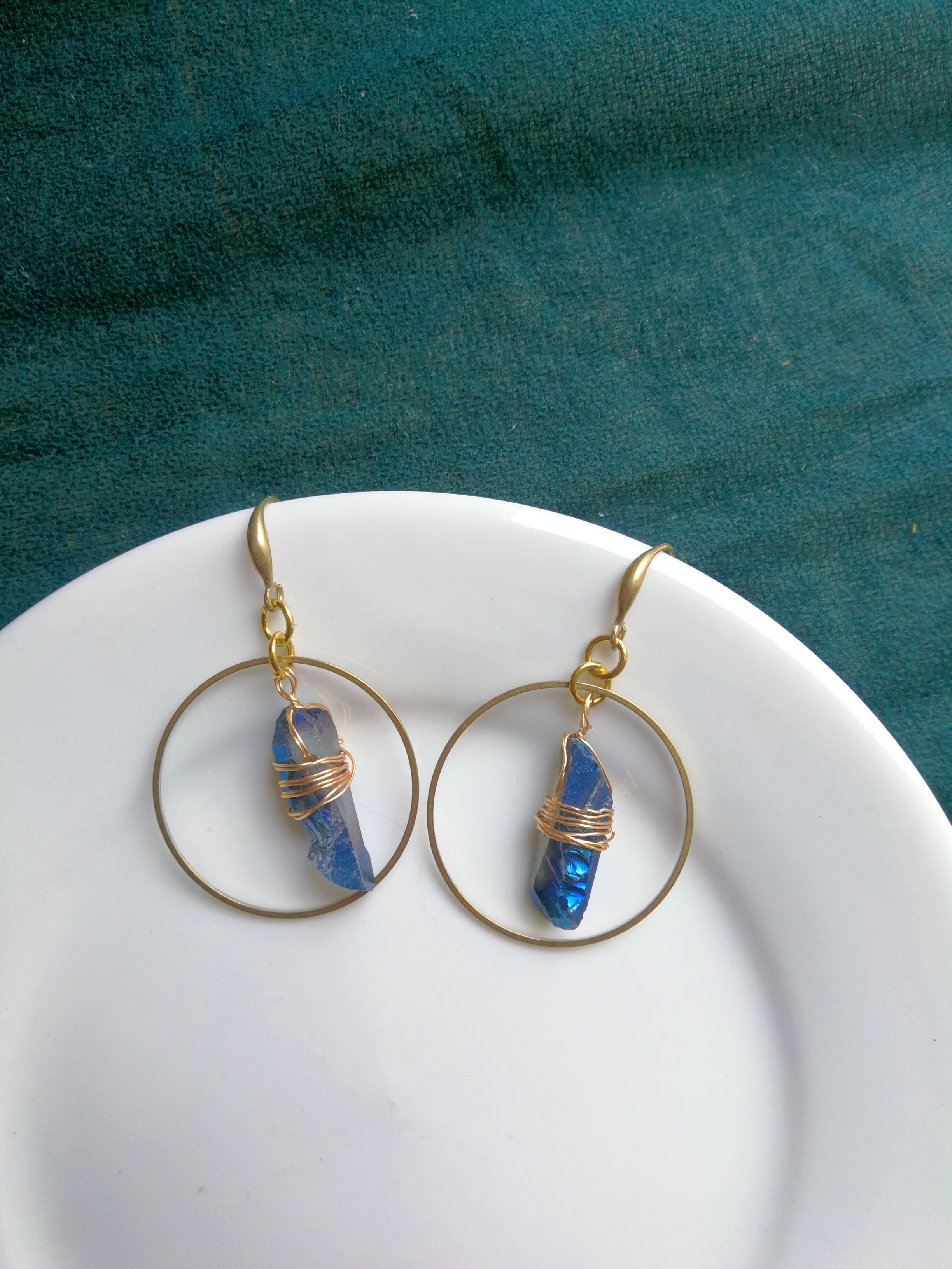 Loops and stones earrings