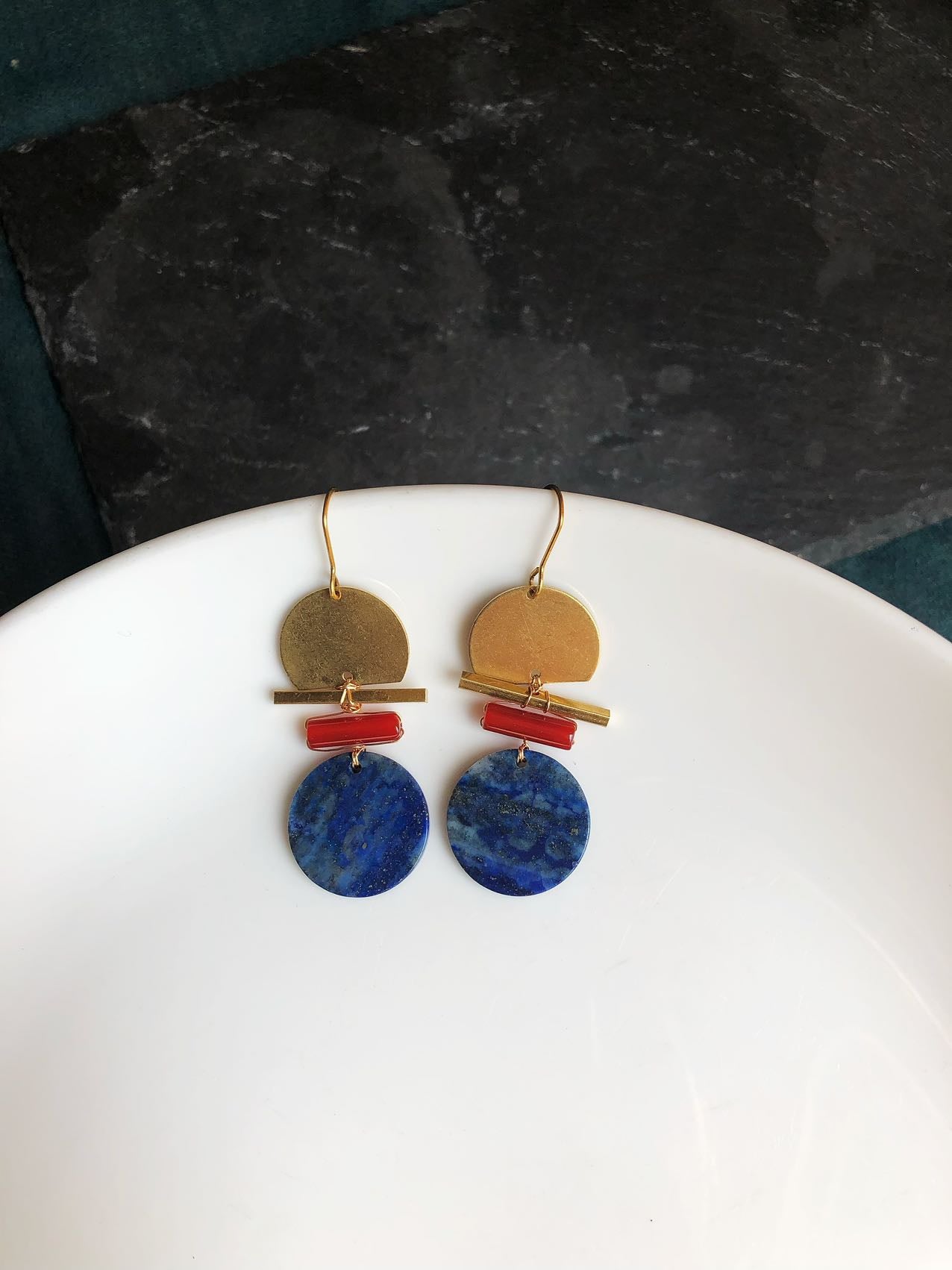 lapis lazuli earrings, round shape.